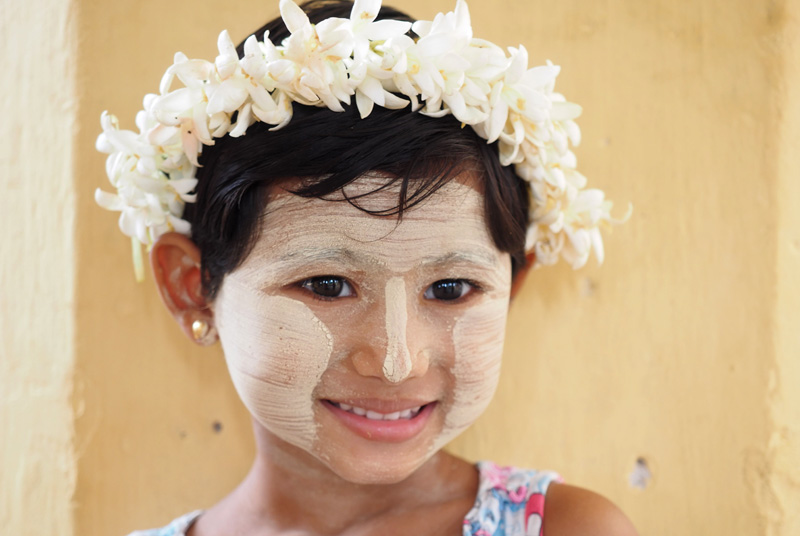 Myanmar: Mädchen mit Thanaka